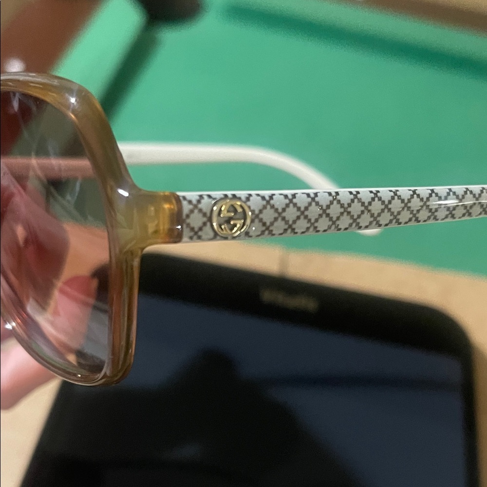 Gucci, BM2, Olive Green Made In Italy Sunglasses GG 3632/S. Like New Condition - Picture 12 of 14